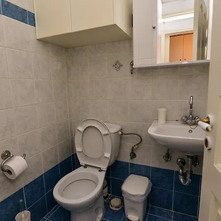 Naxos Town Ground Floor Free Parking Apartment