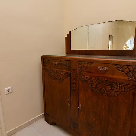 Naxos Town Ground Floor Free Parking *